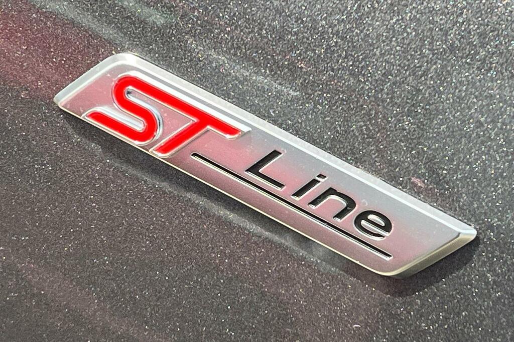 Ford Focus 1.0 Mhev St-line X Mild Hybrid Mega Spec Black #40