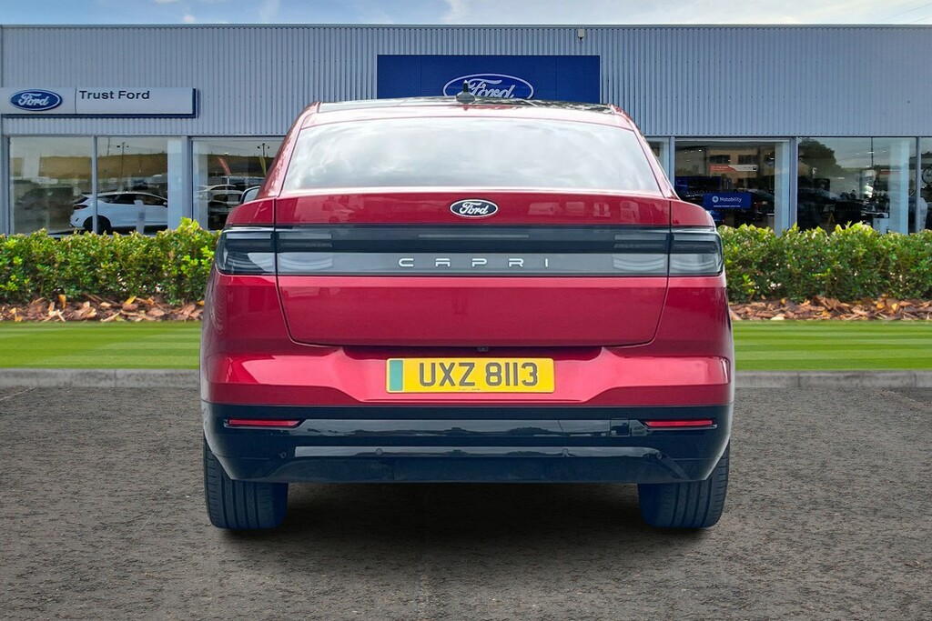 Ford Capri Extended Range 79Kwh Premium Suv White #7