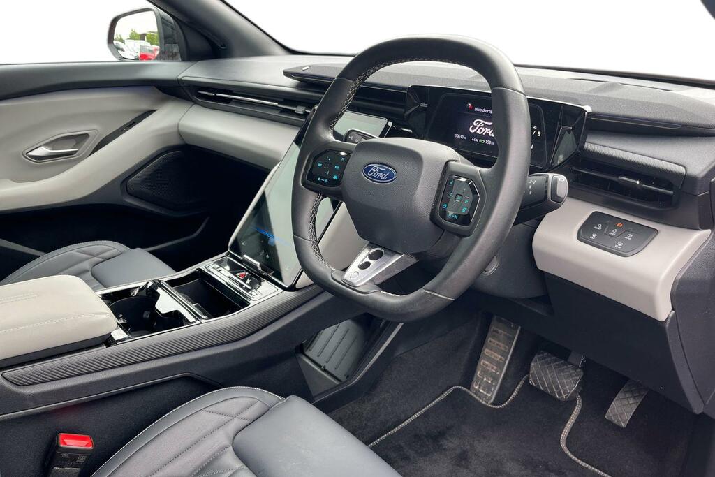 Ford Capri Extended Range 79Kwh Premium Suv White #9