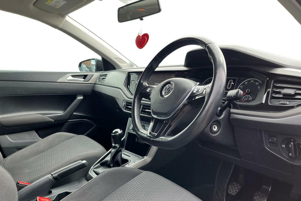 Volkswagen Polo Beats Red #9