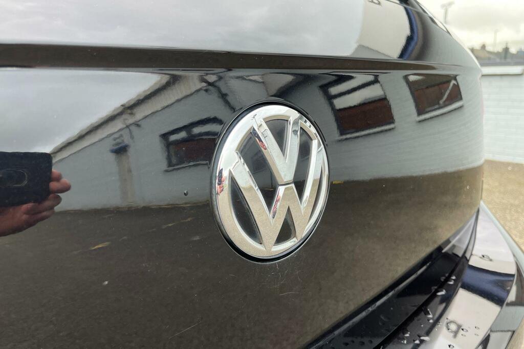Volkswagen Polo Beats Red #40