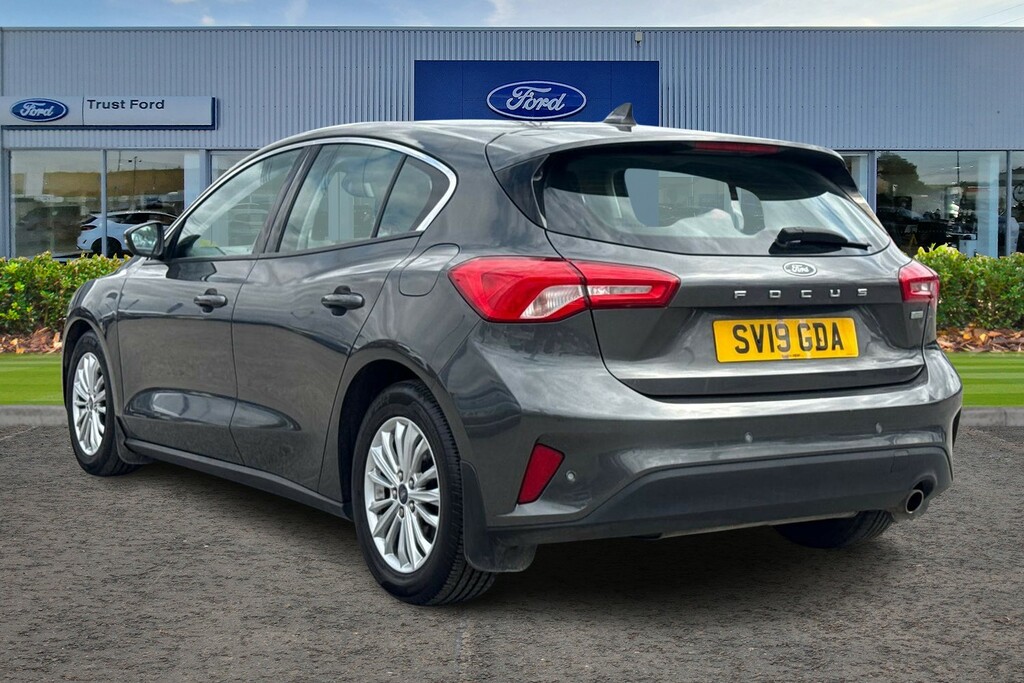 Ford Focus Titanium Grey #2