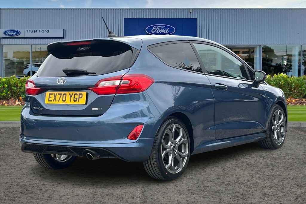 Ford Fiesta Trend White #4