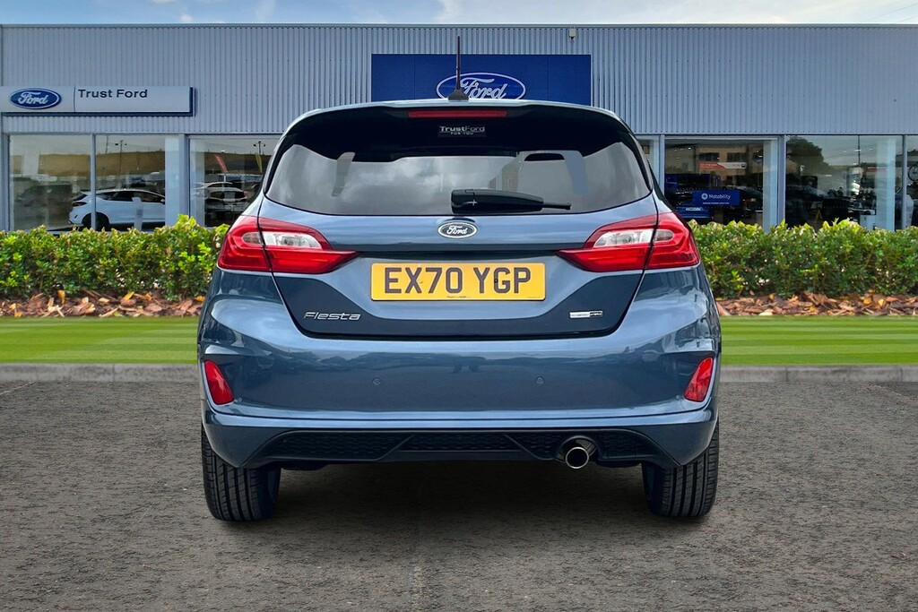 Ford Fiesta Trend White #7