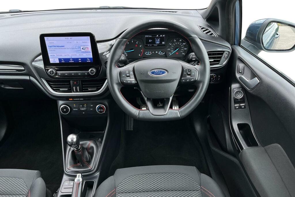 Ford Fiesta Trend White #11