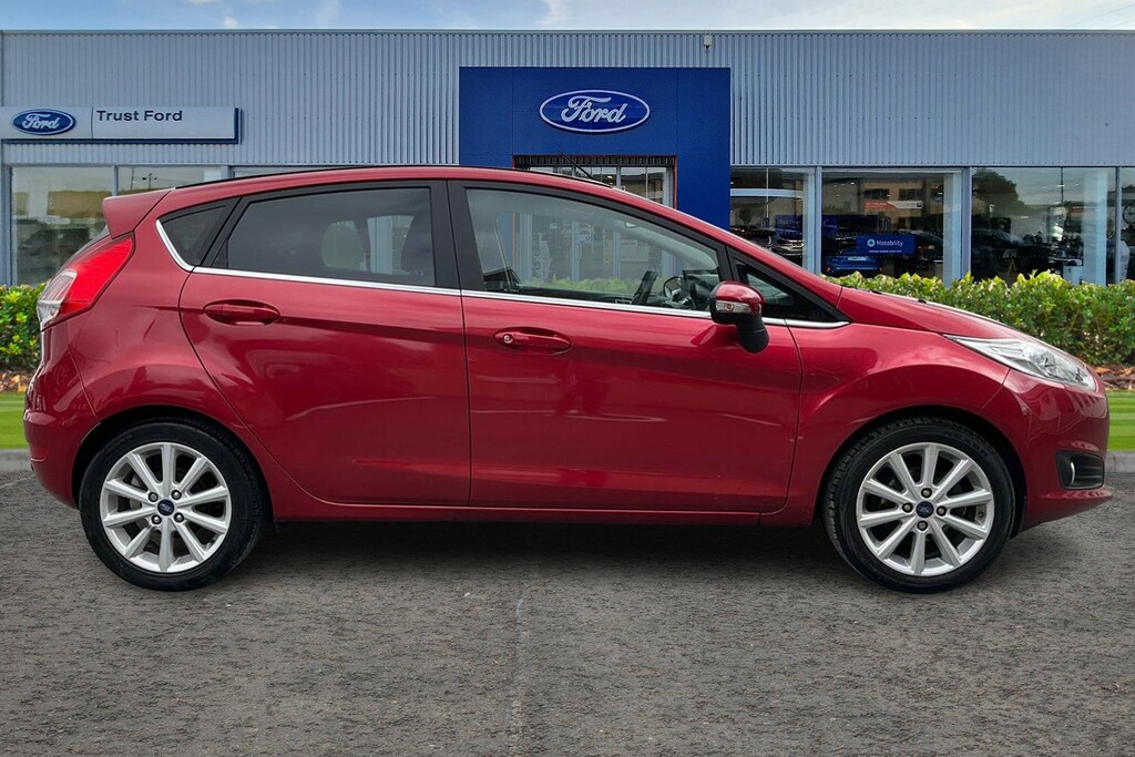 Ford Fiesta Titanium Red #3