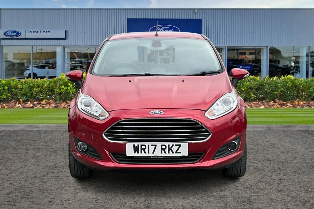 Ford Fiesta Titanium Red #6