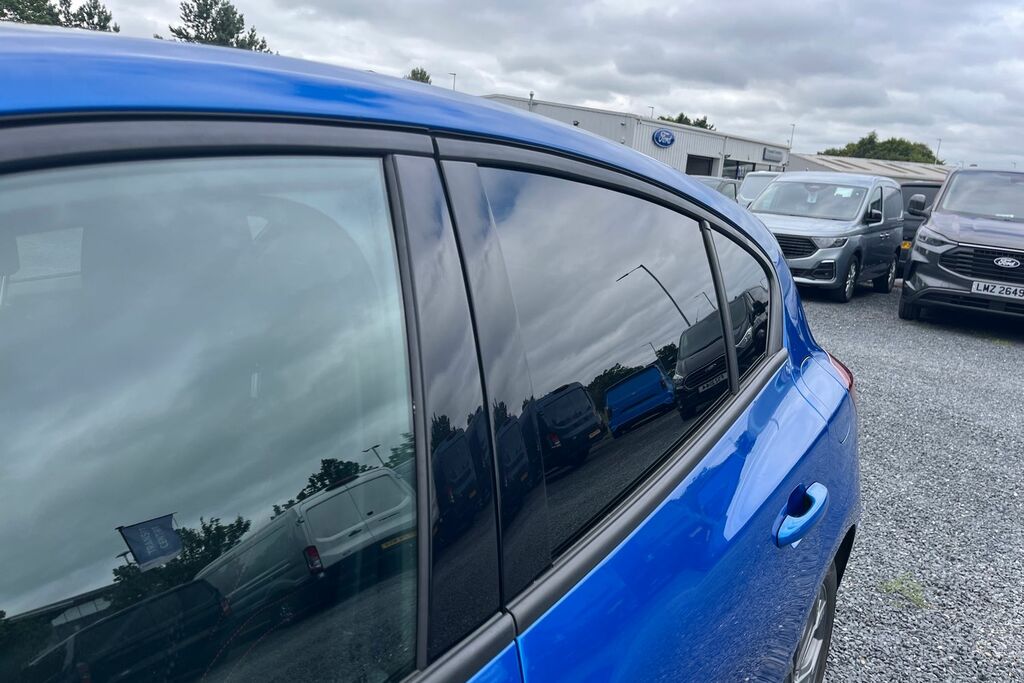 Ford Focus 1.0 Ecoboost Hybrid Mhev Active X Red #23
