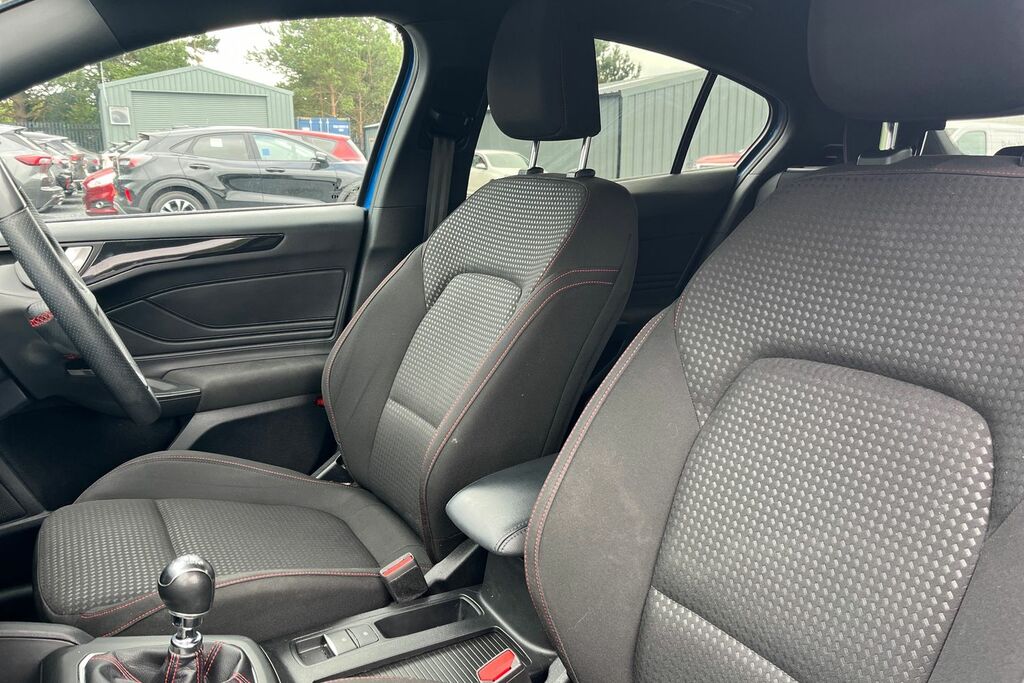 Ford Focus 1.0 Ecoboost Hybrid Mhev Active X Red #19