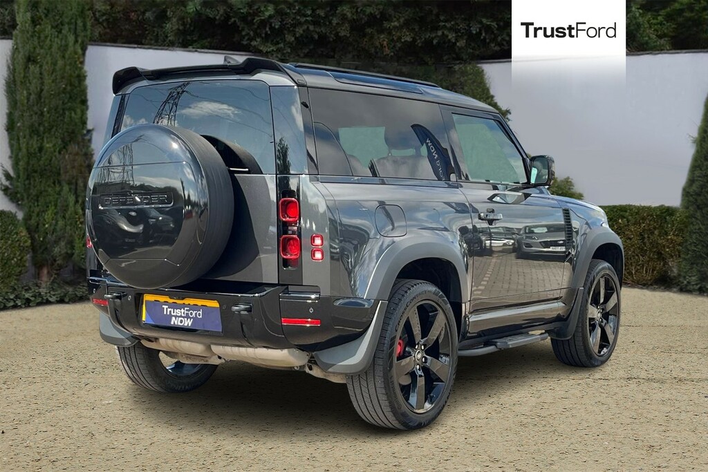 Land Rover Defender 90 3.0 D250 X-dynamic Hse 90 Grey #4