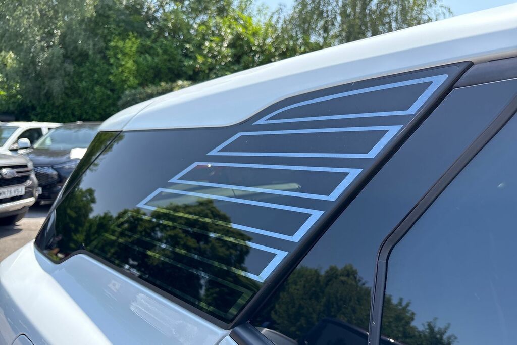 Ford Explorer 210Kw Premium 77Kwh - 2025 25 White #37
