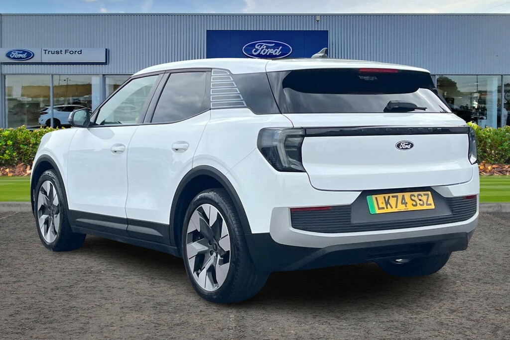 Ford Explorer Extended Range 77Kwh Premium Suv White #2