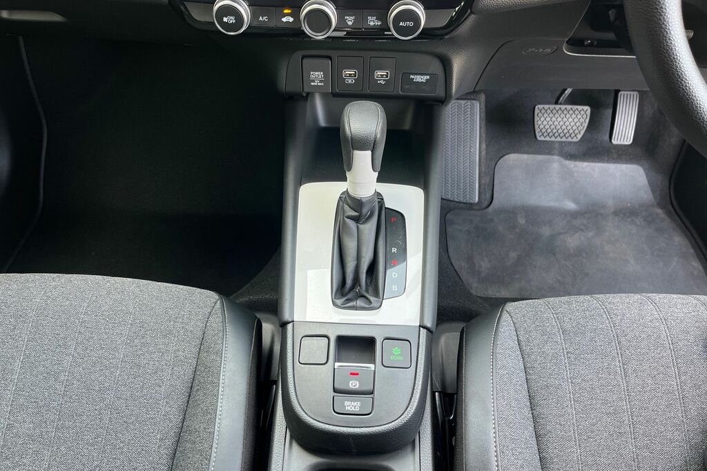 Honda Jazz Sr I-mmd Cvt Red #29