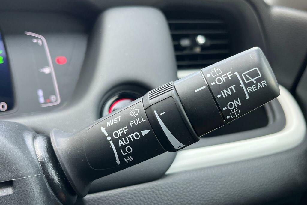 Honda Jazz Sr I-mmd Cvt Red #15