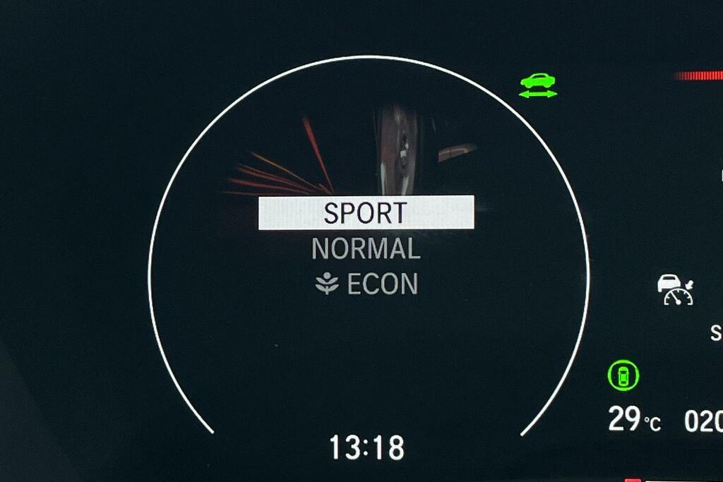 Honda Hr-V 1.5 Ehev Advance Cvt White #40