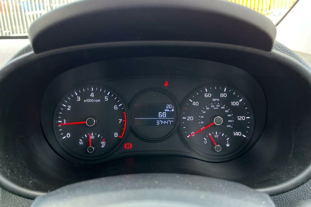 Kia Picanto Gt-line S White #13