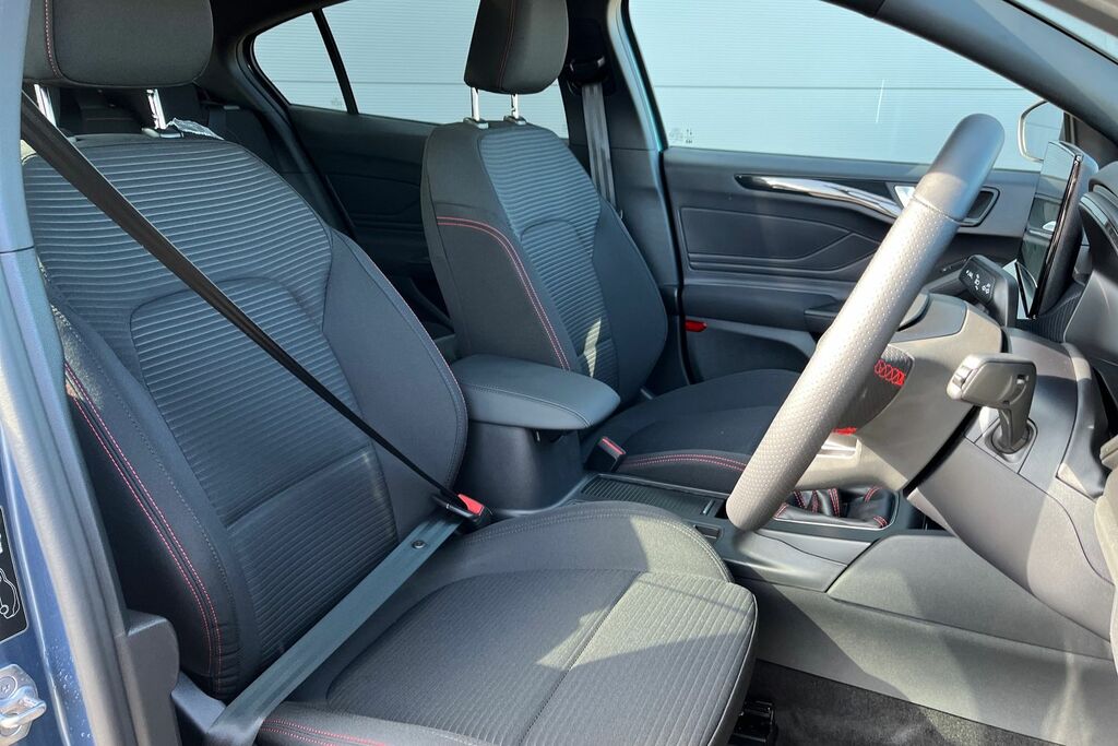 Ford Focus 1.0 Ecoboost Hybrid Mhev St-line #17