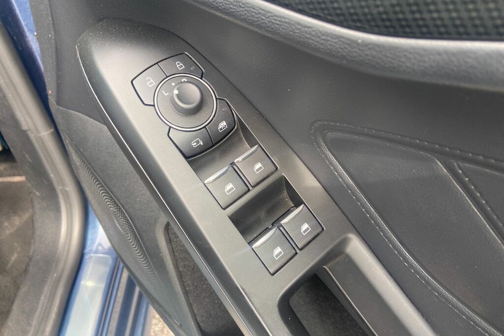 Ford Focus 1.0 Ecoboost Hybrid Mhev Titanium Blue #16