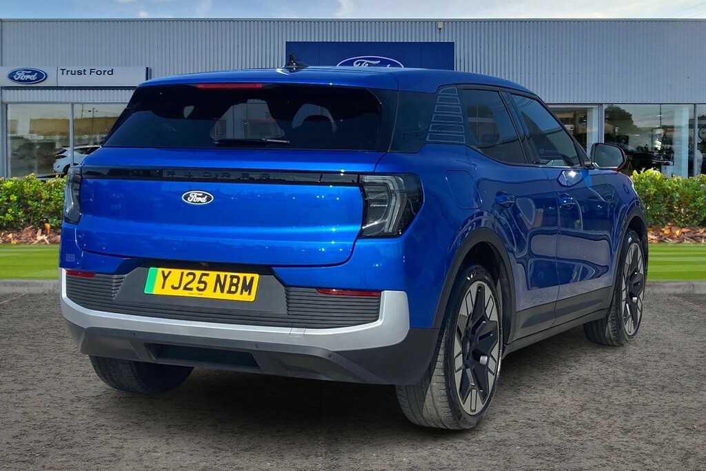 Ford Explorer Extended Range 79Kwh Premium Suv Blue #4