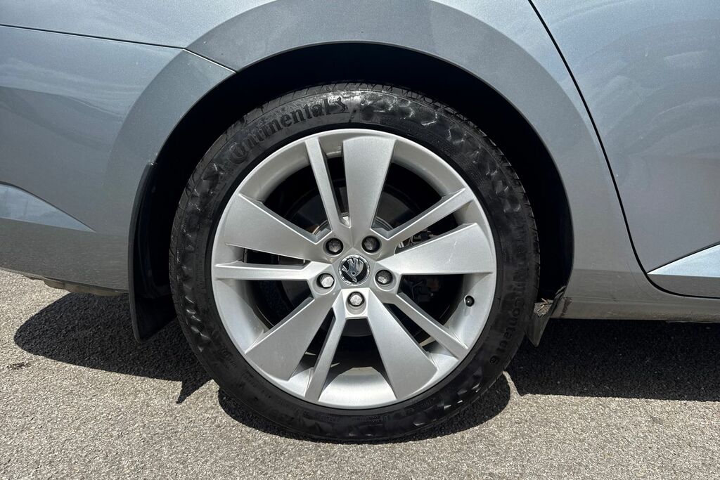 Skoda Superb 1.6 Tdi Cr Se Technology Dsg Black #8