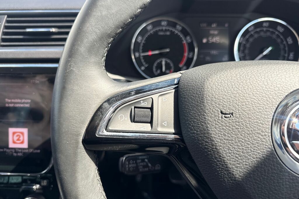 Skoda Superb 1.6 Tdi Cr Se Technology Dsg Black #25