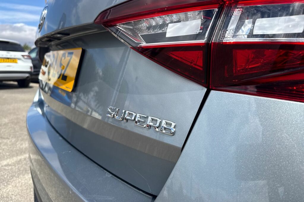 Skoda Superb 1.6 Tdi Cr Se Technology Dsg Black #40
