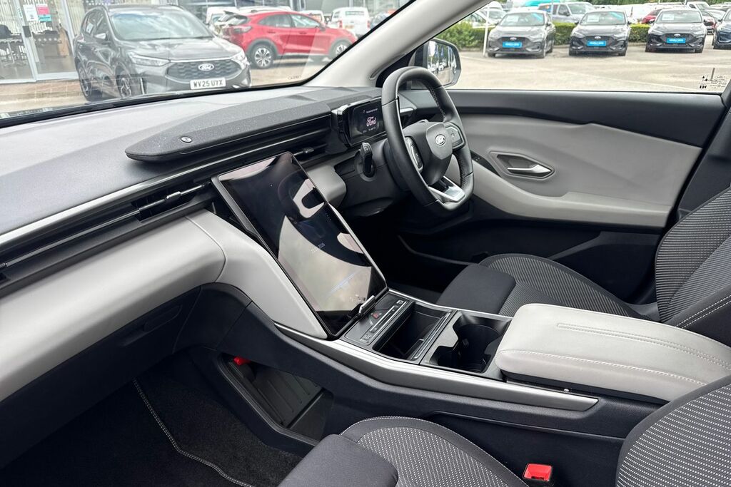 Ford Explorer 250Kw Premium 79Kwh Awd 2026 Black #18