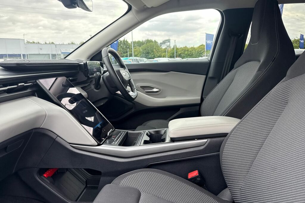Ford Explorer 250Kw Premium 79Kwh Awd 2026 Black #19