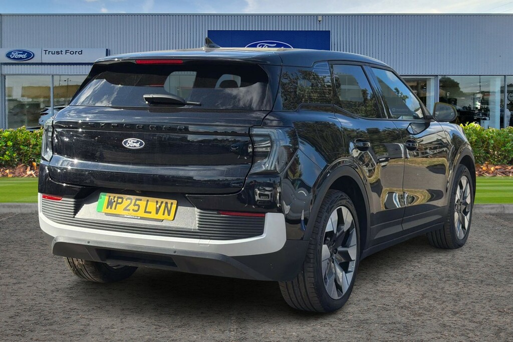 Ford Explorer 210Kw Premium 77Kwh Black #4