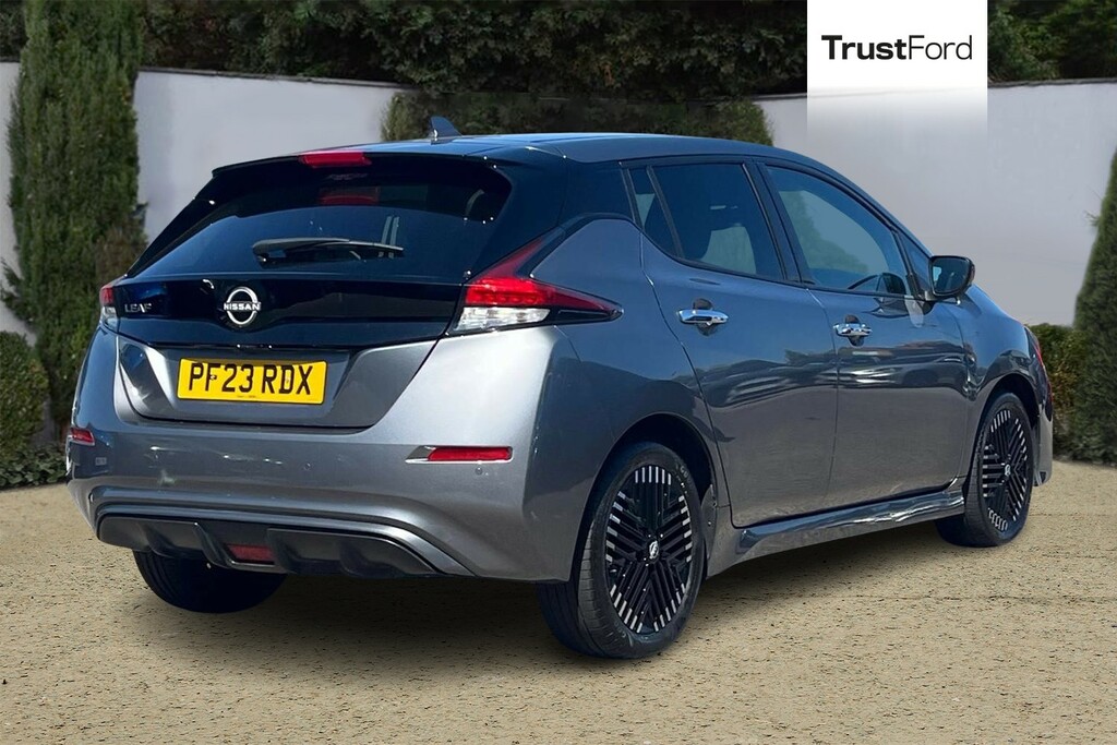 Nissan Leaf 110Kw N-connecta 39Kwh Propilot Pack Grey #4