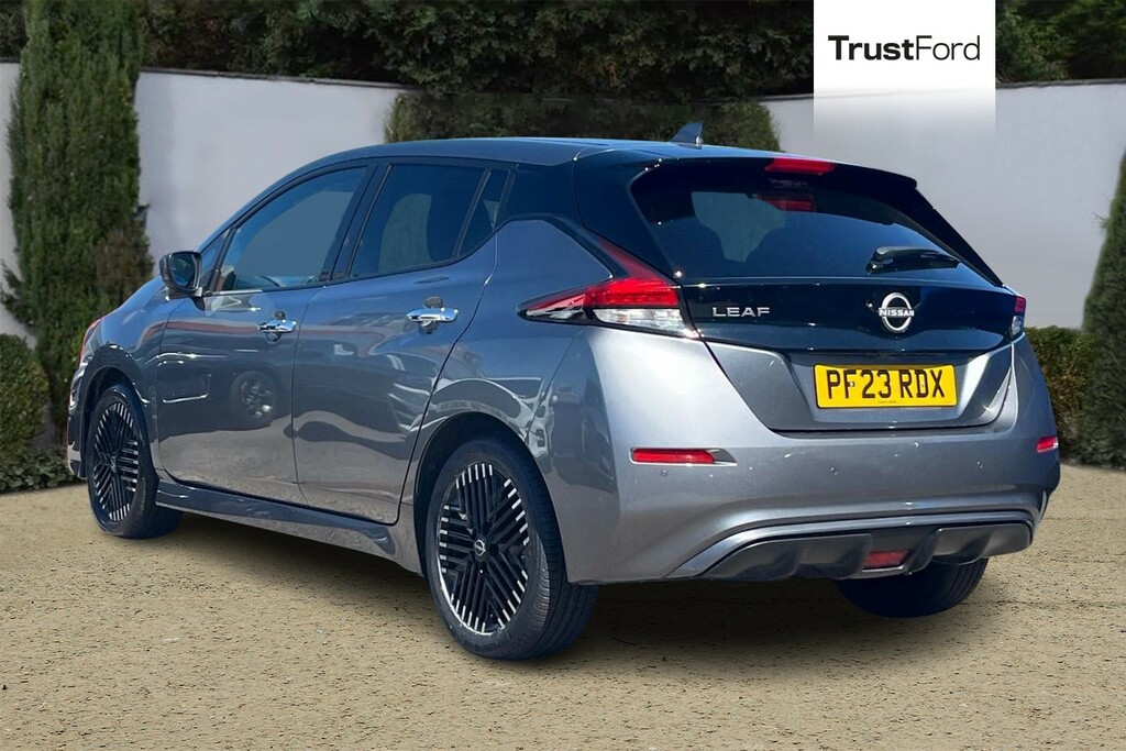 Nissan Leaf 110Kw N-connecta 39Kwh Propilot Pack Grey #2