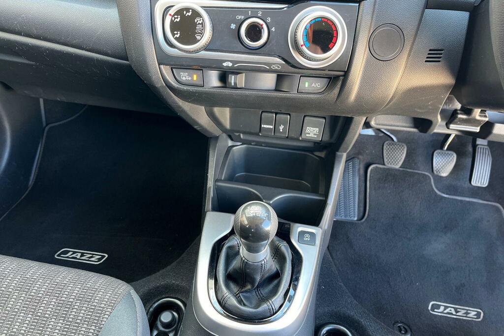 Honda Jazz 1.3 I-vtec Ex Cvt  #31