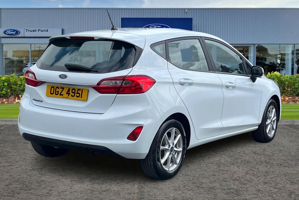 Ford Fiesta 1.1 Zetec White #4