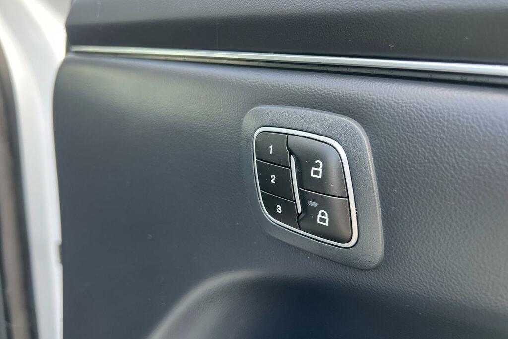 Ford Mustang Mach-E 198Kw Select 72Kwh Rwd Keyless Entry Key White #23