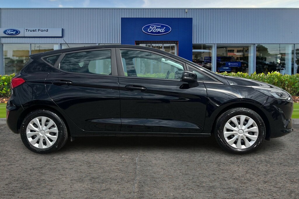 Ford Fiesta Trend Black #3