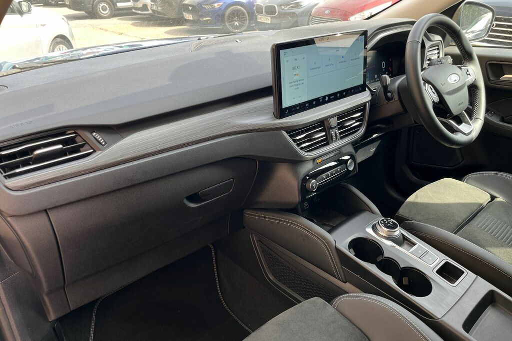 Ford Kuga 2.5 Phev St-line X Black Package Cvt 2025 Black #18