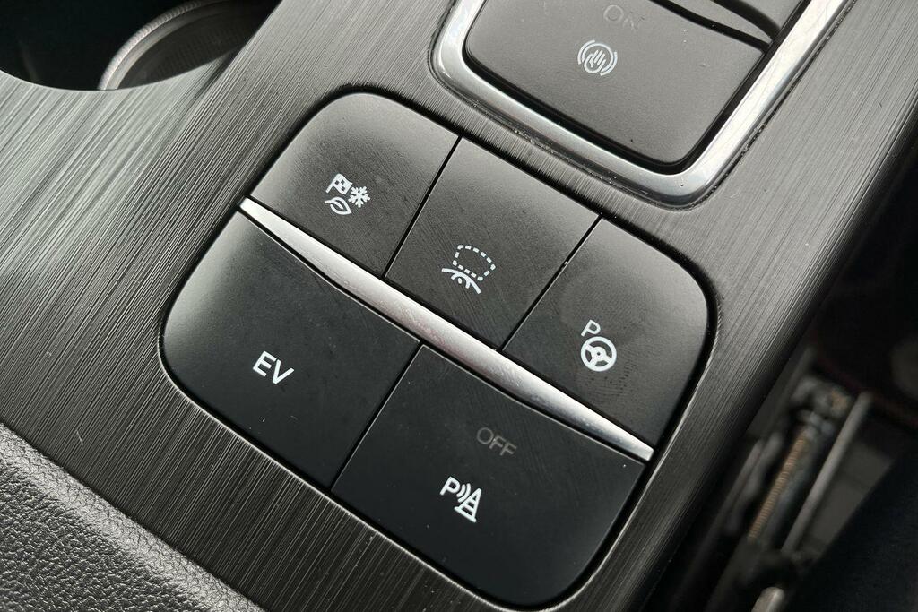 Ford Kuga 2.5 Fhev 180Ps St-line X 5Dr. Silver #33