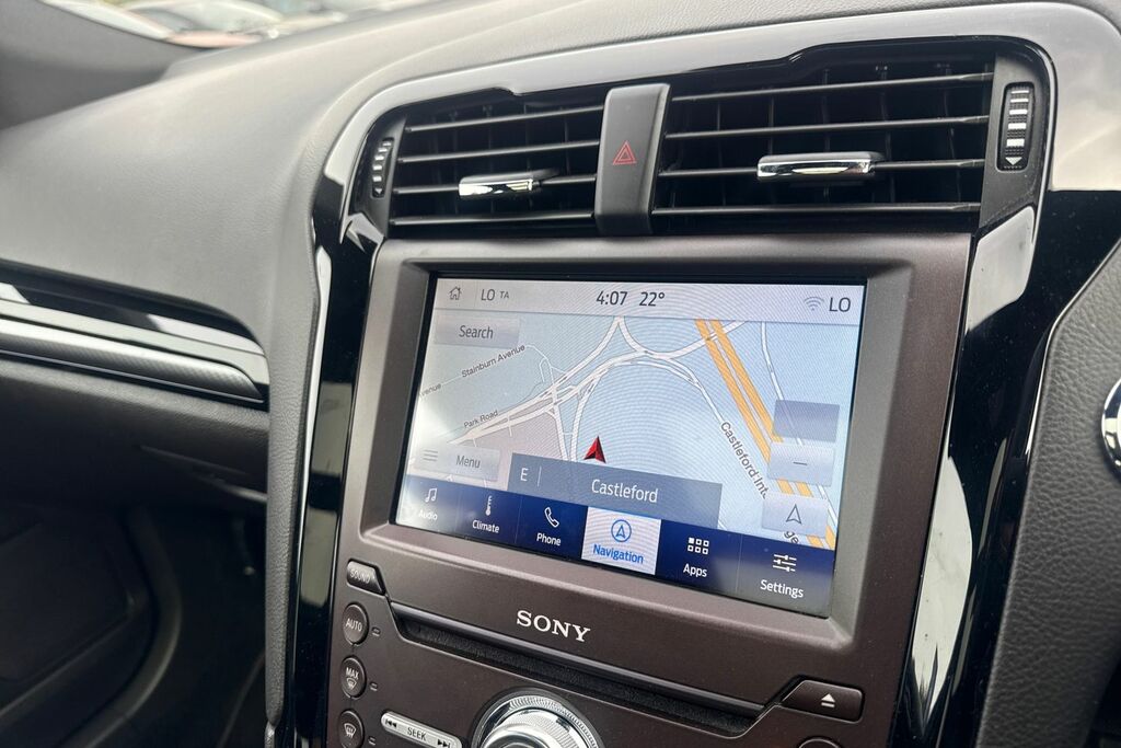 Ford Mondeo 2.0 Hybrid Titanium Edition Blue #30