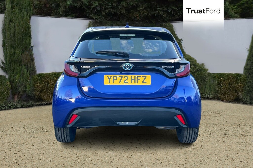 Toyota Yaris Design Black #7