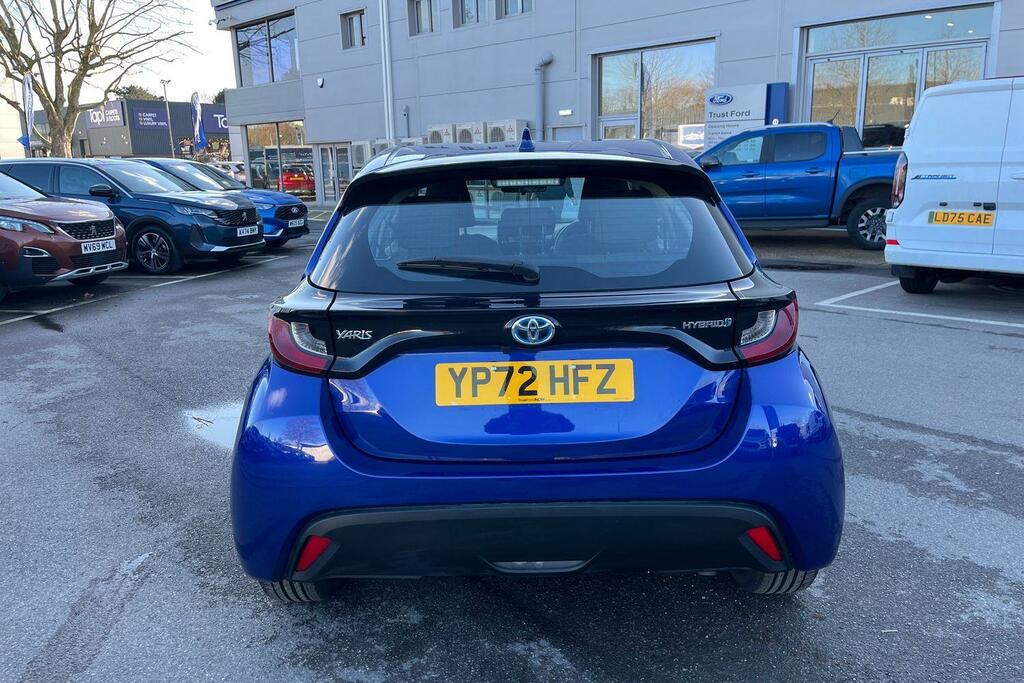Toyota Yaris Design Black #34