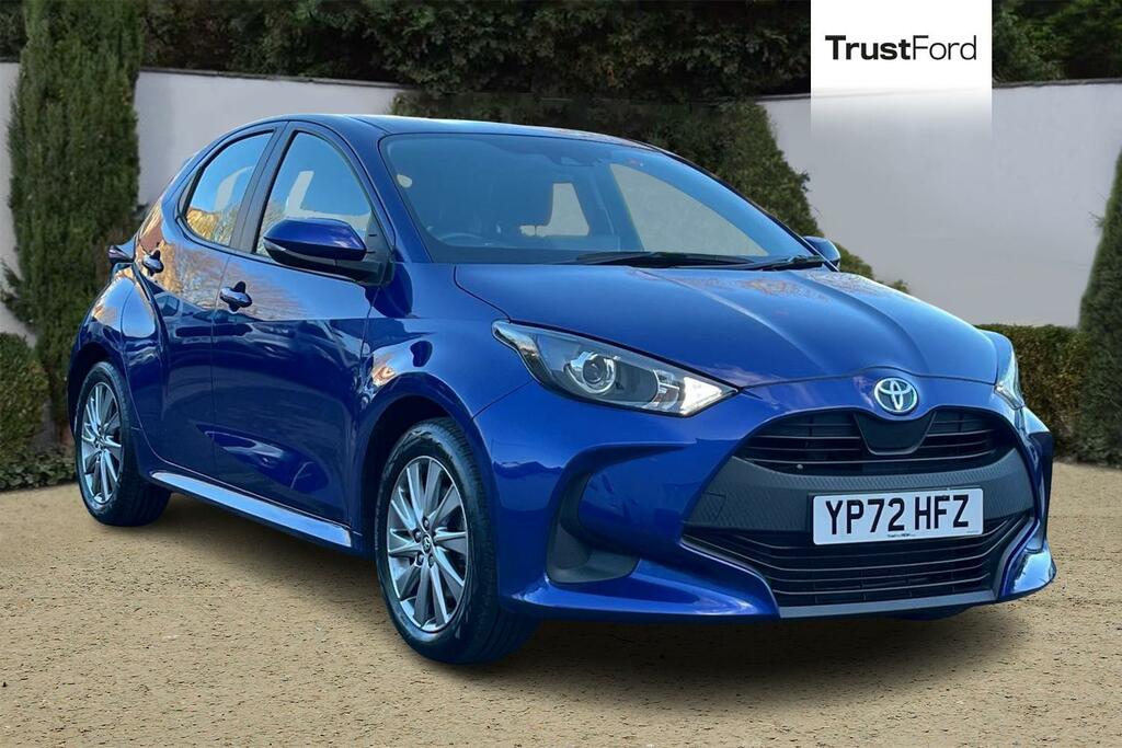 Toyota Yaris Design Black #1