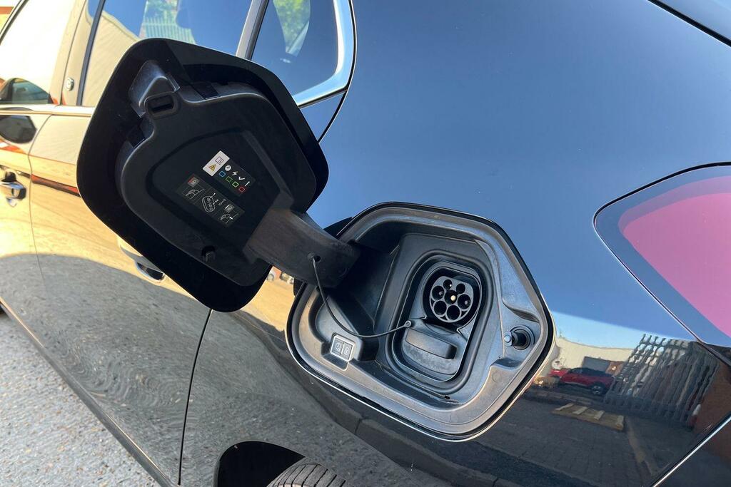 Vauxhall Corsa-e 100Kw Se Nav 50Kwh 11Kwch Grey #37