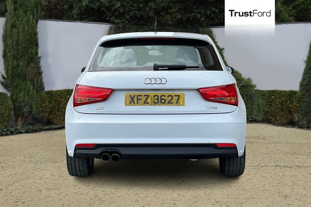 Audi A1 Audi A1 1.0 Tfsi Se Hatchback Eu White #7