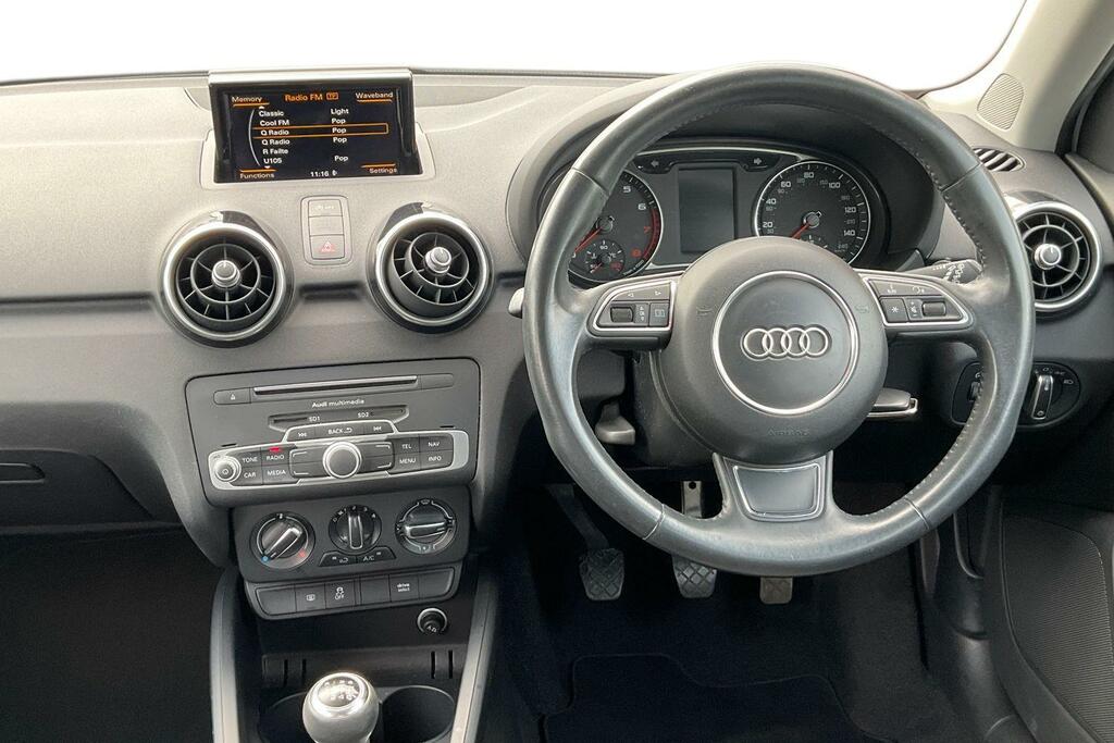 Audi A1 Audi A1 1.0 Tfsi Se Hatchback Eu White #11