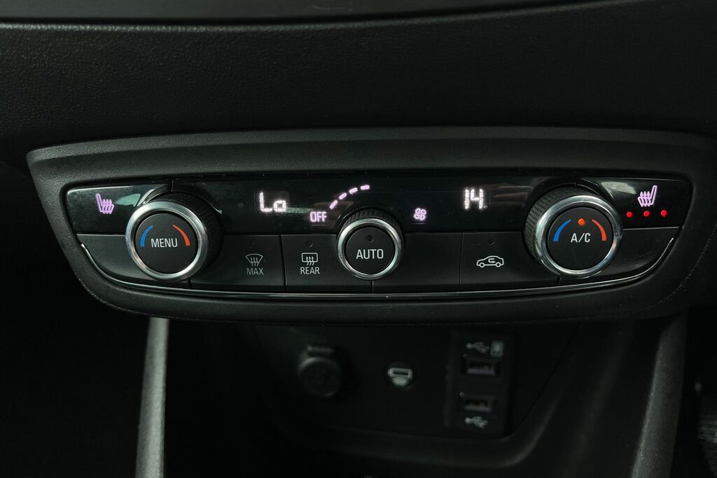 Vauxhall Crossland Elite Nav Blue #30