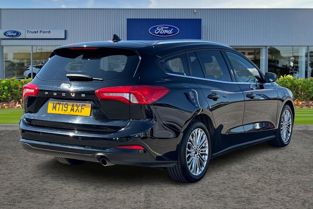 Ford Focus Titanium X Black #4