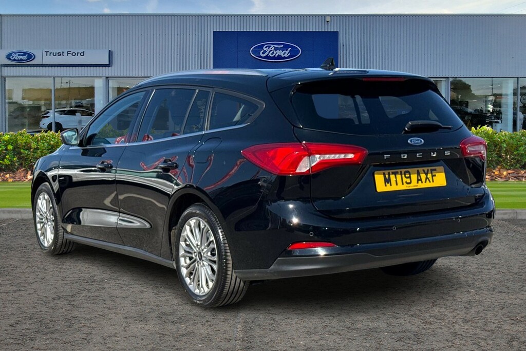 Ford Focus Titanium X Black #2