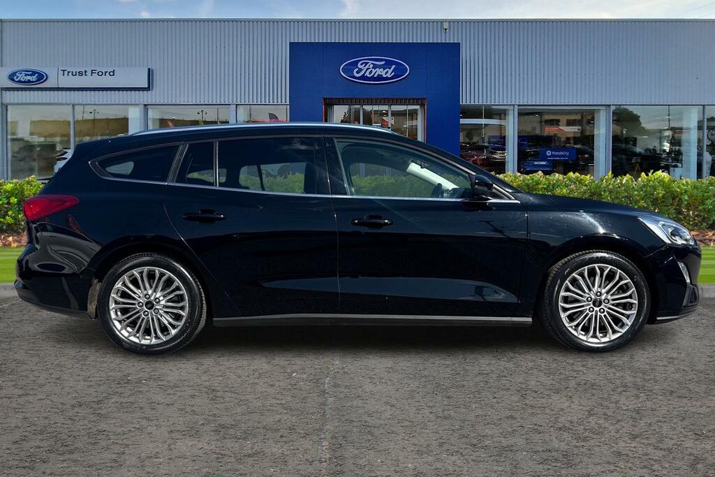 Ford Focus Titanium X Black #3