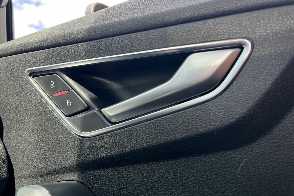 Audi Q2 Audi Q2 S Line 1.4 Tfsi Cylinder On Demand 150 Ps Grey #22