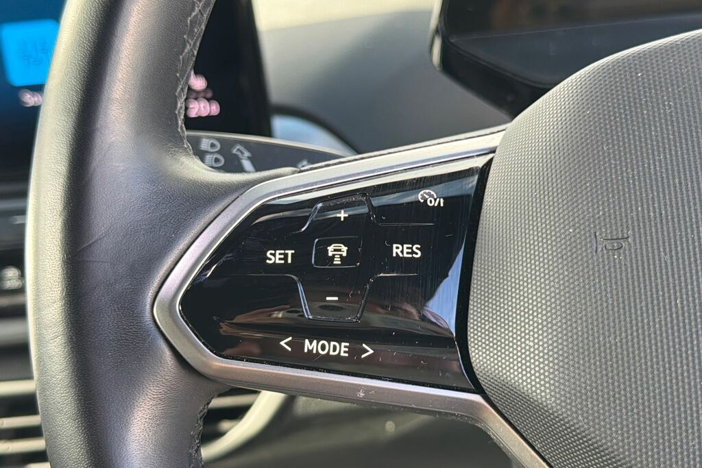 Volkswagen ID.5 150Kw Style Pro Performance 77Kwh Red #24